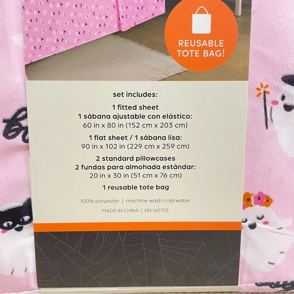 NEW Boos & Bones Pink Halloween Ghost Queen 5 Piece Sheet Set with Reusable Tote